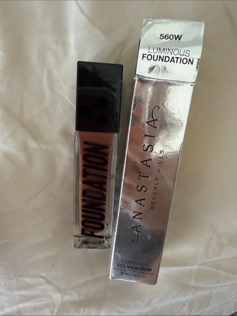 Anastasia Beverly Hills Luminous Foundation - 560W Warm Deep